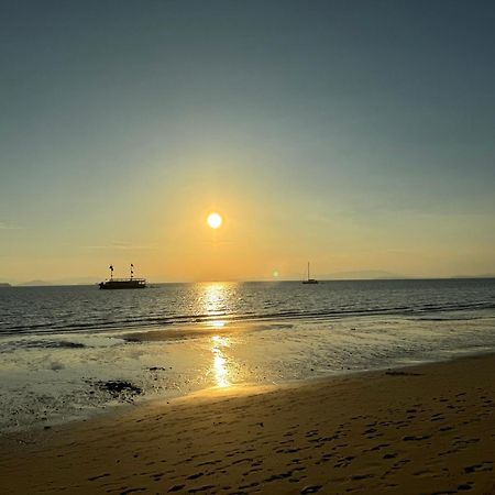 Blue Bay Resort - Access To Pool And Beach-Phuket & Krabi Ko Yao Yai Exterior photo Sunset at Tanjung Piai