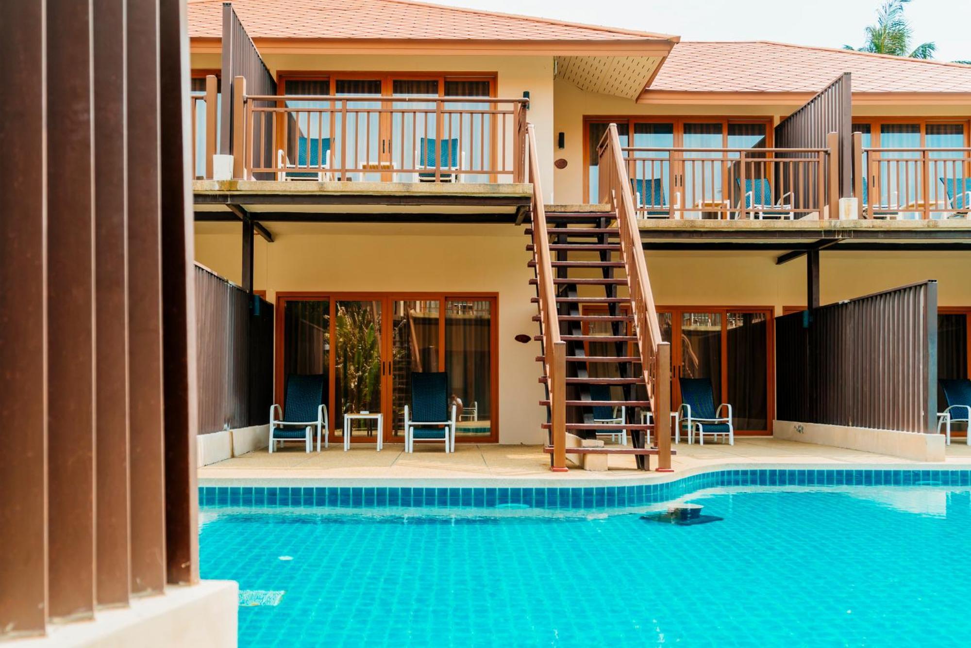 Blue Bay Resort - Access To Pool And Beach-Phuket & Krabi Ko Yao Yai Exterior photo The resort's pool